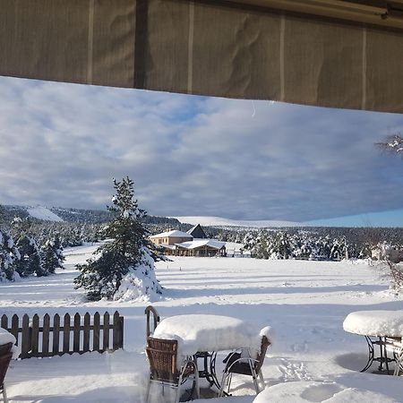 Chalet Hotel Du Mont Lozere Cubieres Buitenkant foto