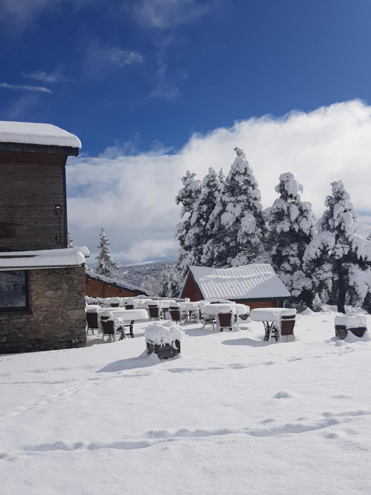 Chalet Hotel Du Mont Lozere Cubieres Buitenkant foto